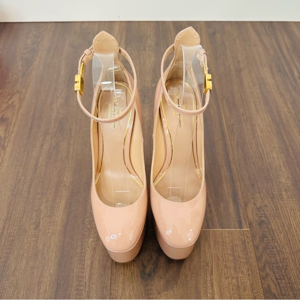 Valentino Garavani Patent Leather Platform Pumps - Picture 4 of 13